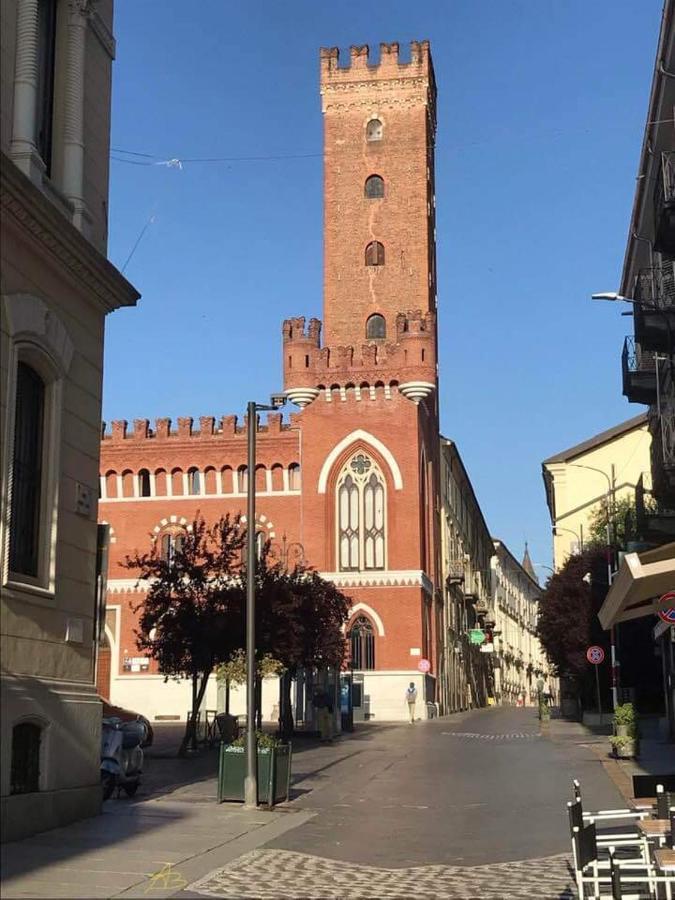 Location Turistic Monolocale Nel Parco Del Santuario Apartment Asti Luaran gambar